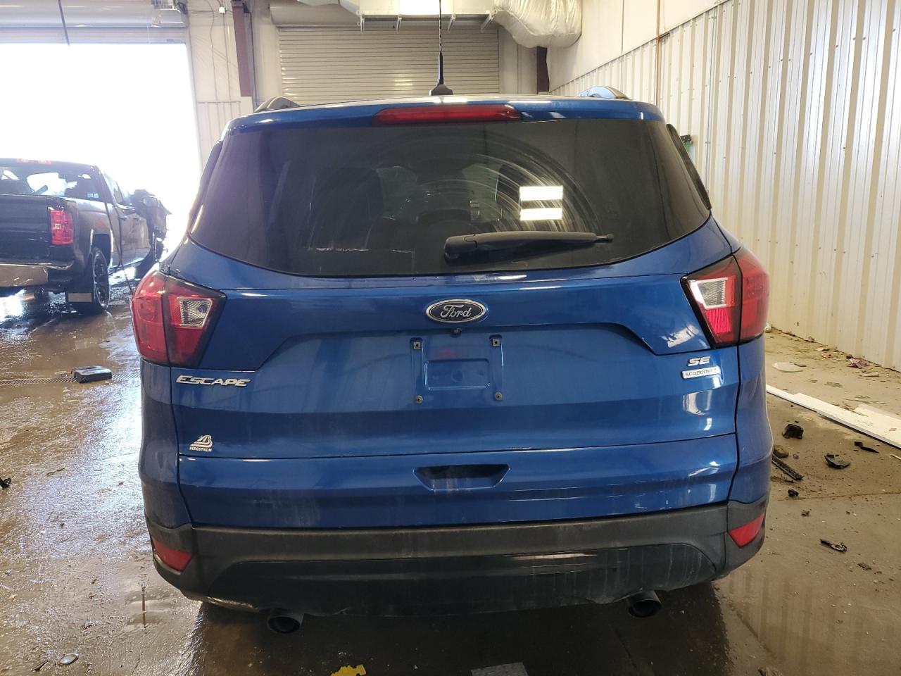 2019 Ford Escape VIN 1FMCU0GD5KUA13618 Copart auction photo, front end / side damage thumbnail 6