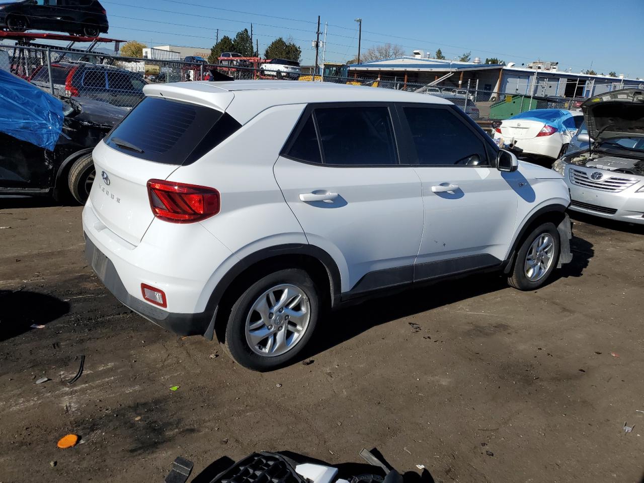 2022 Hyundai Venue VIN KMHRB8A30NU207346 Copart auction photo, front end damage thumbnail 3