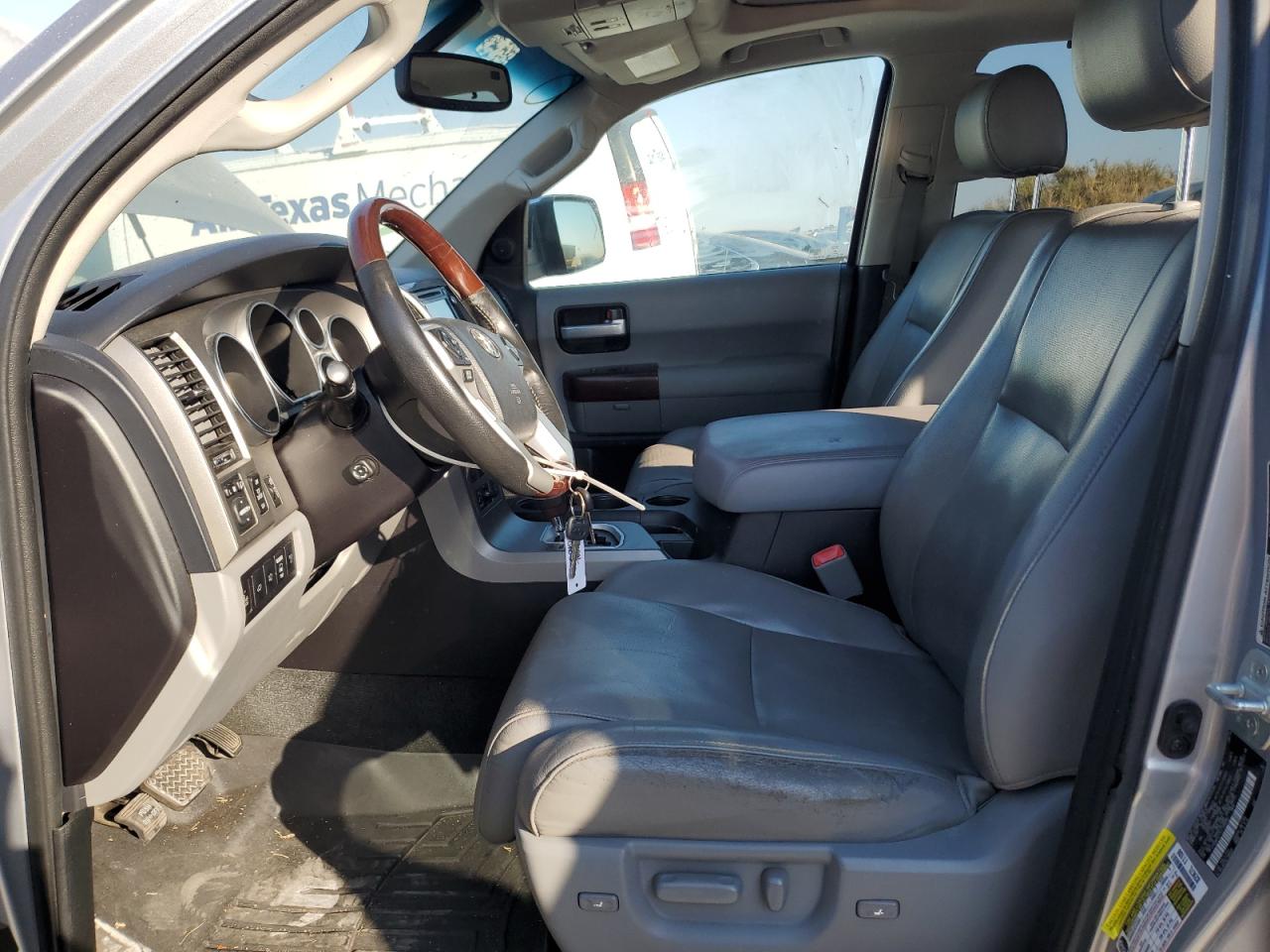 2014 Toyota Sequoia VIN 5TDDW5G17ES108003 Copart auction photo, front end damage thumbnail 7