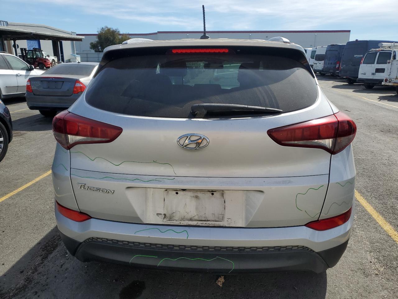 2016 Hyundai Tucson VIN KM8J33A49GU080010 Copart auction photo, vandalism damage thumbnail 6