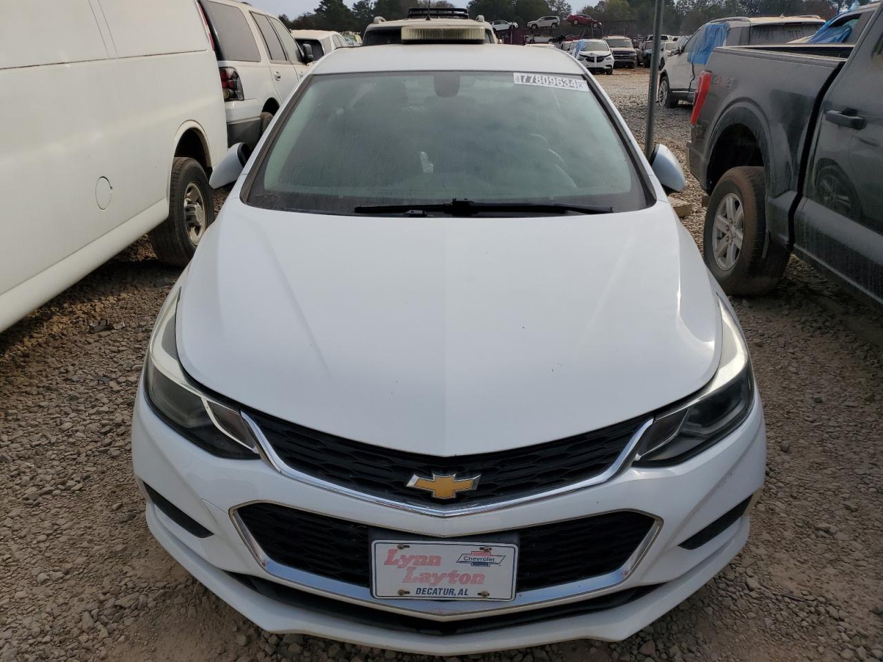 2018 Chevrolet Cruze VIN 1G1BE5SM2J7231233 Copart auction photo, minor dent/scratches damage thumbnail 5