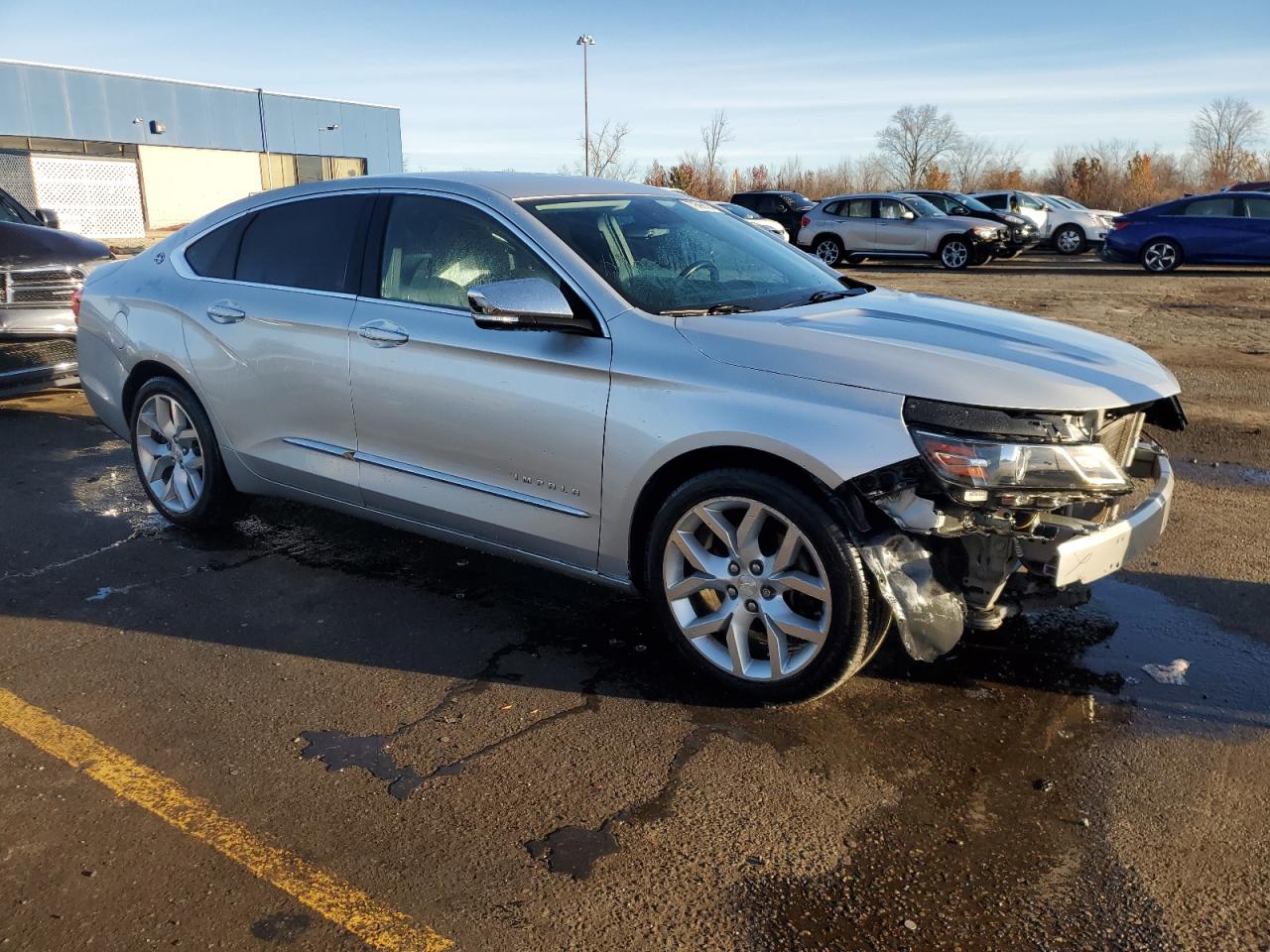 2017 Chevrolet Impala VIN 1G1145S34HU194106 Copart auction photo, front end / side damage thumbnail 4