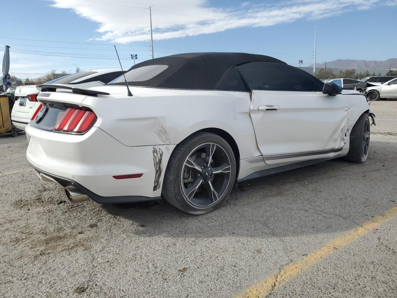 2017 Ford Mustang VIN 1FATP8FF7H5210716 Copart auction photo, side / front end damage thumbnail 3