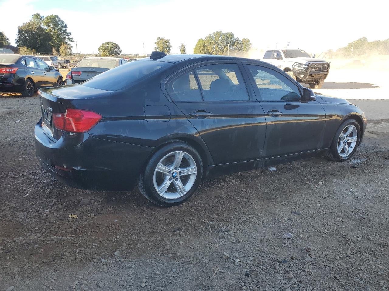 2015 BMW 3er VIN WBA3A5C56FF606727 Copart auction photo, front end damage thumbnail 3