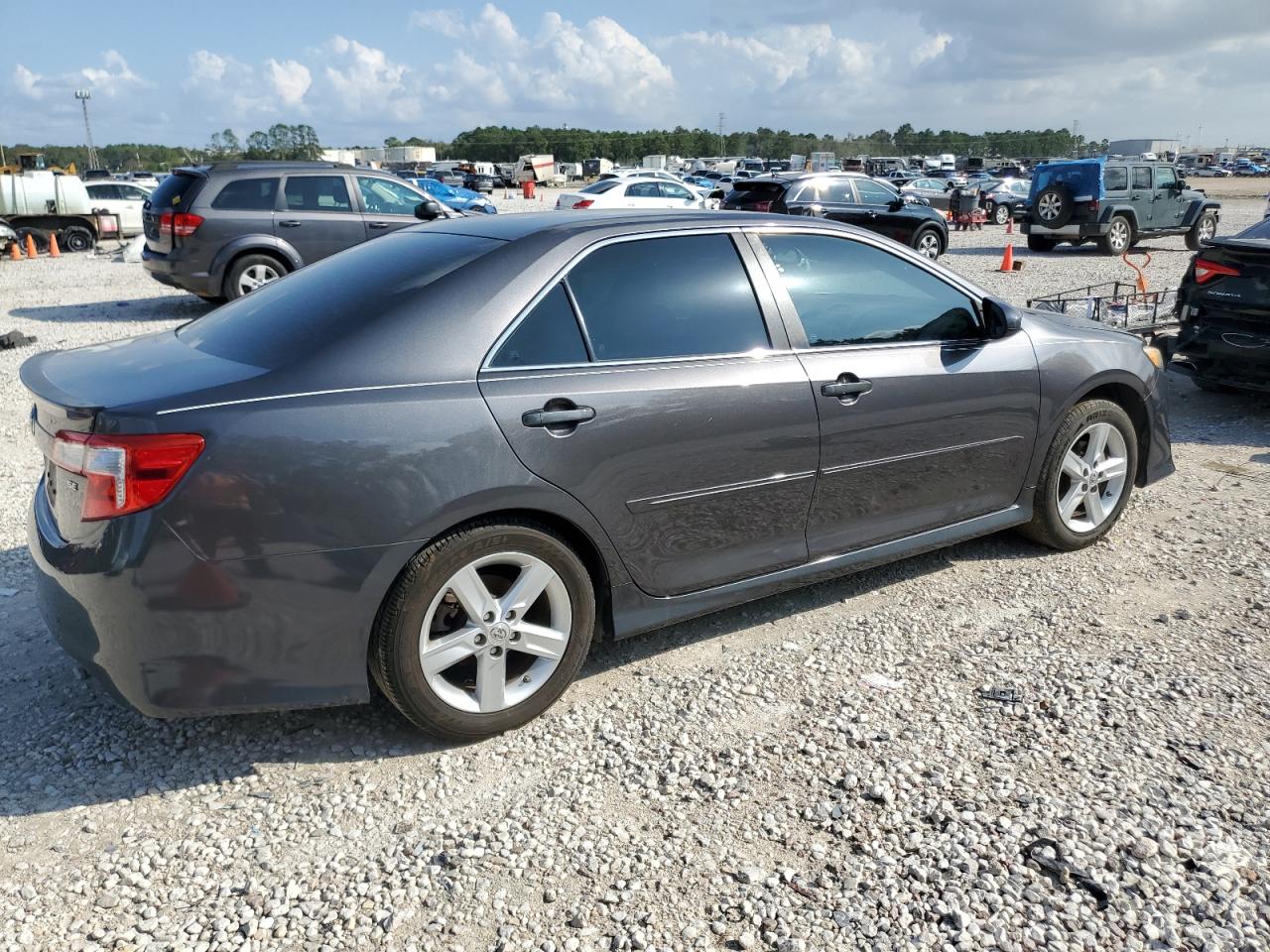 2014 Toyota Camry VIN 4T1BF1FK3EU770291 Copart auction photo, rear end / side damage thumbnail 3