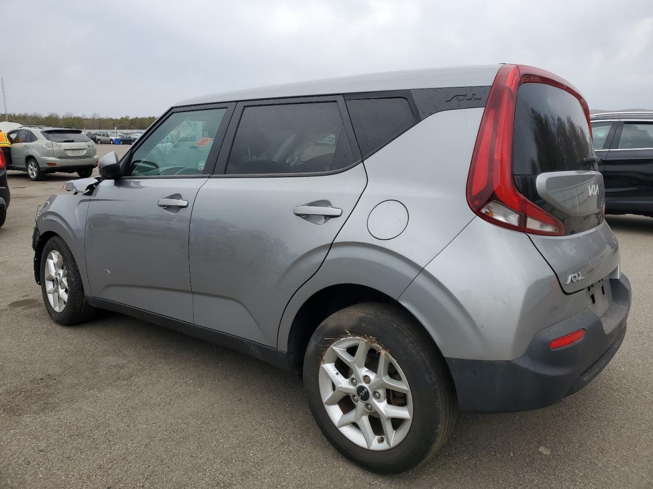 2022 KIA Soul VIN KNDJ23AU1N7806557 Copart auction photo, front end / minor dent/scratches damage thumbnail 2
