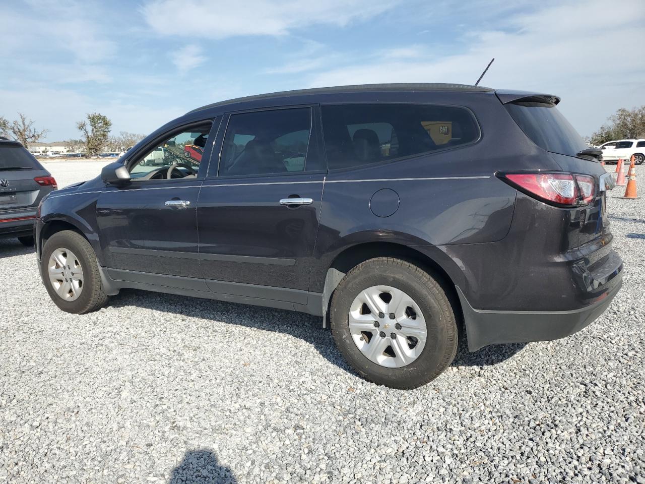 2015 Chevrolet Traverse VIN 1GNKRFED2FJ373760 Copart auction photo, front end damage thumbnail 2
