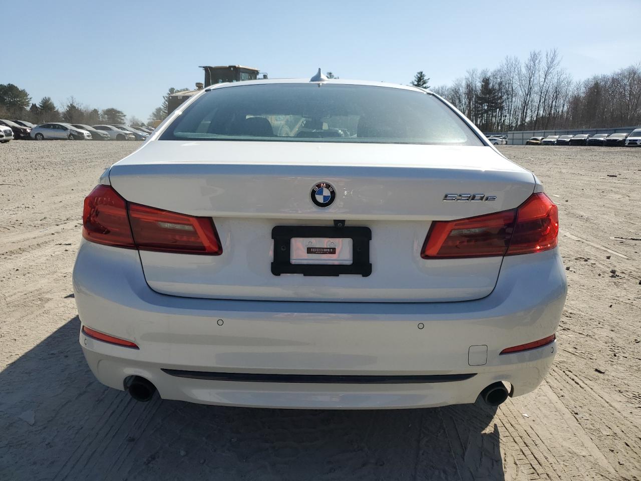 2019 BMW 5er VIN WBAJB1C5XKB377094 Copart auction photo, minor dent/scratches damage thumbnail 6
