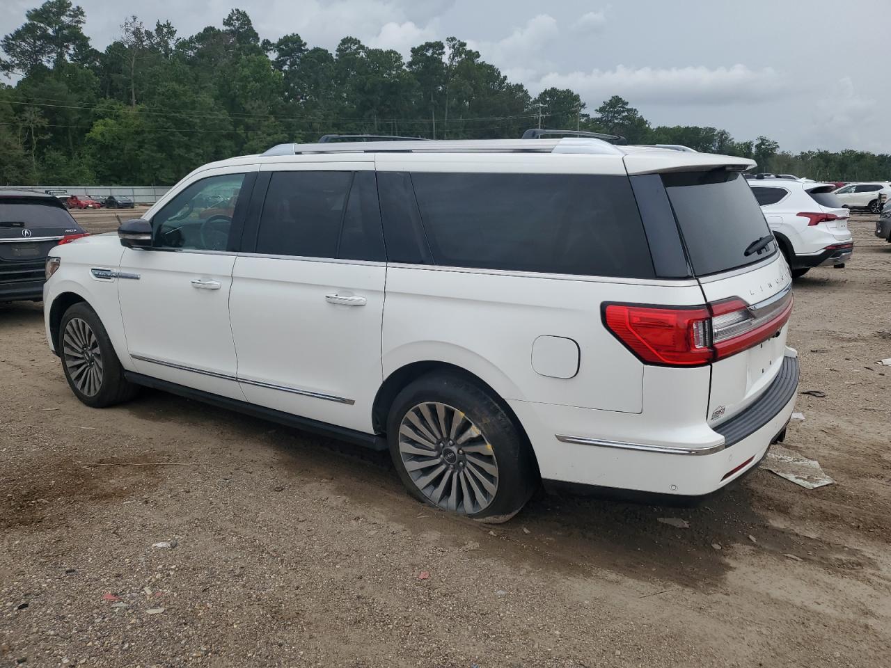 2020 Lincoln Navigator VIN 5LMJJ3KTXLEL11526 Copart auction photo, side damage thumbnail 2