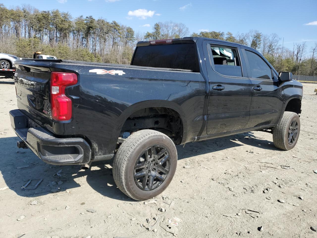 2023 Chevrolet Silverado VIN 1GCUDEE83PZ316404 Copart auction photo, front end damage thumbnail 3