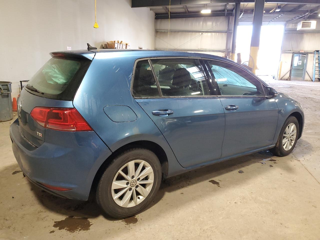 2017 Volkswagen Golf VIN 3VW117AU3HM037674 Copart auction photo, front end / side damage thumbnail 3