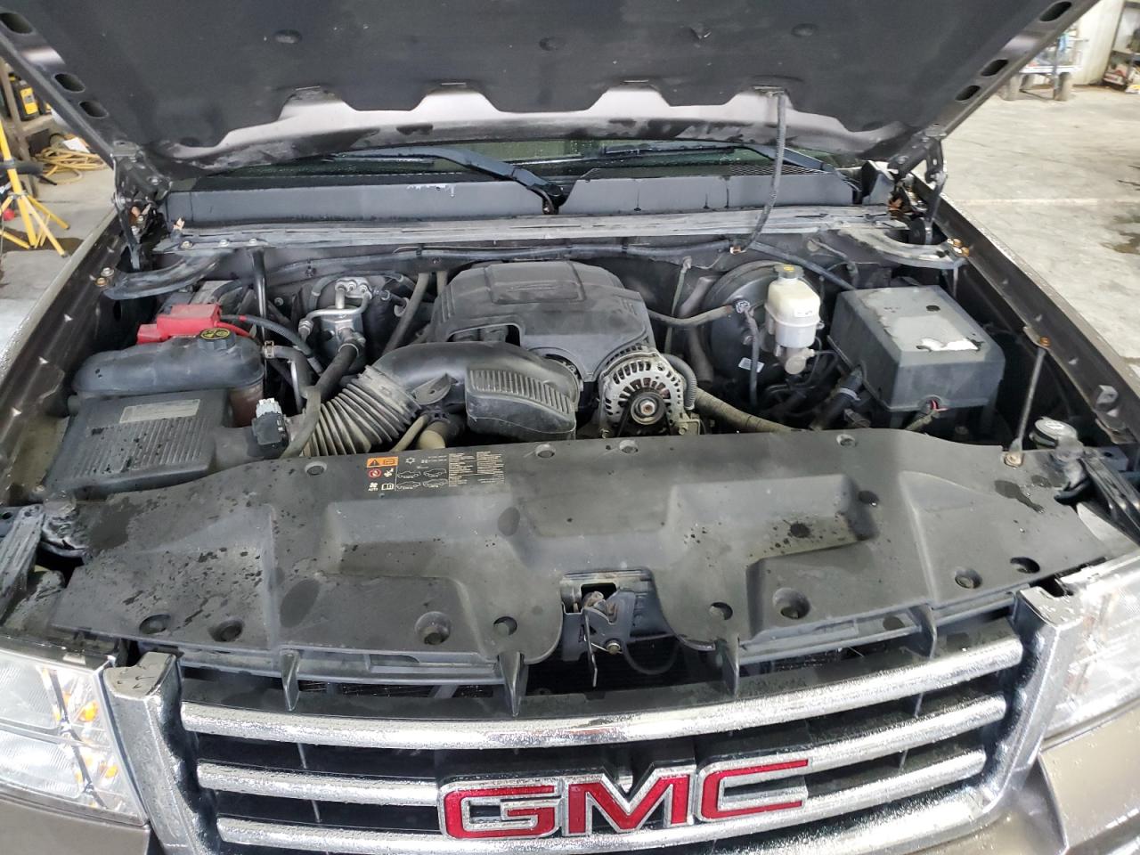 2013 GMC Sierra VIN 1GTR2VE76DZ296888 Copart auction photo, rear end / minor dent/scratches damage thumbnail 11