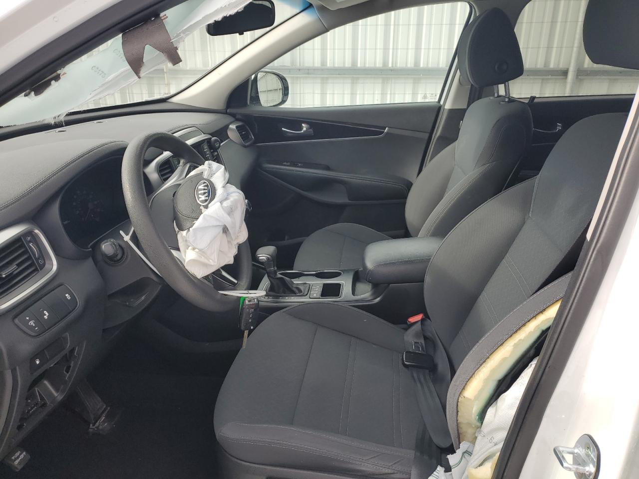 2019 KIA Sorento VIN 5XYPGDA30KG523655 Copart auction photo, front end damage thumbnail 7