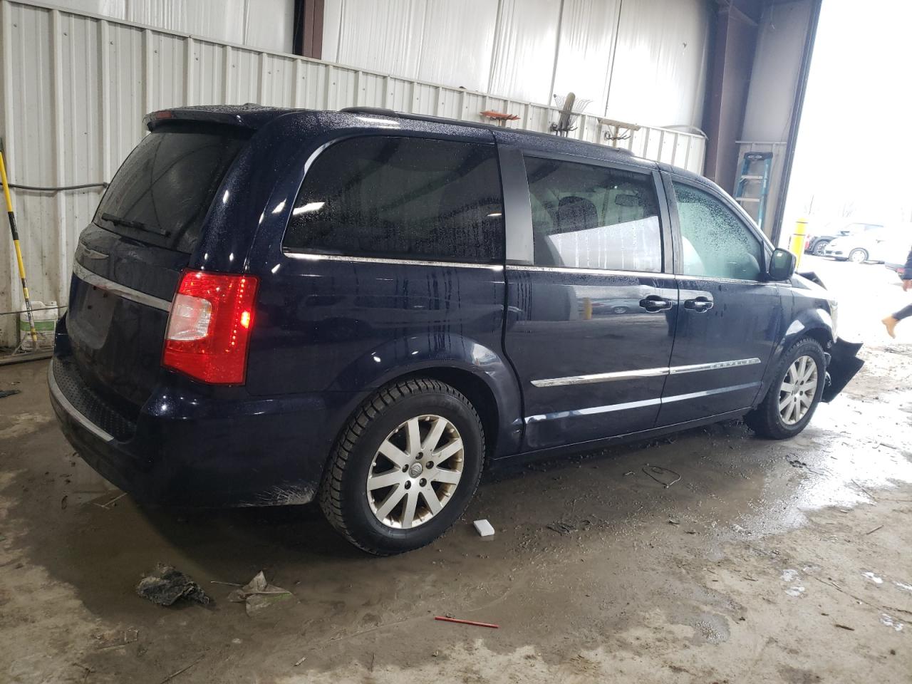 2016 Chrysler Town & Country VIN 2C4RC1BG9GR174499 Copart auction photo, front end damage thumbnail 3