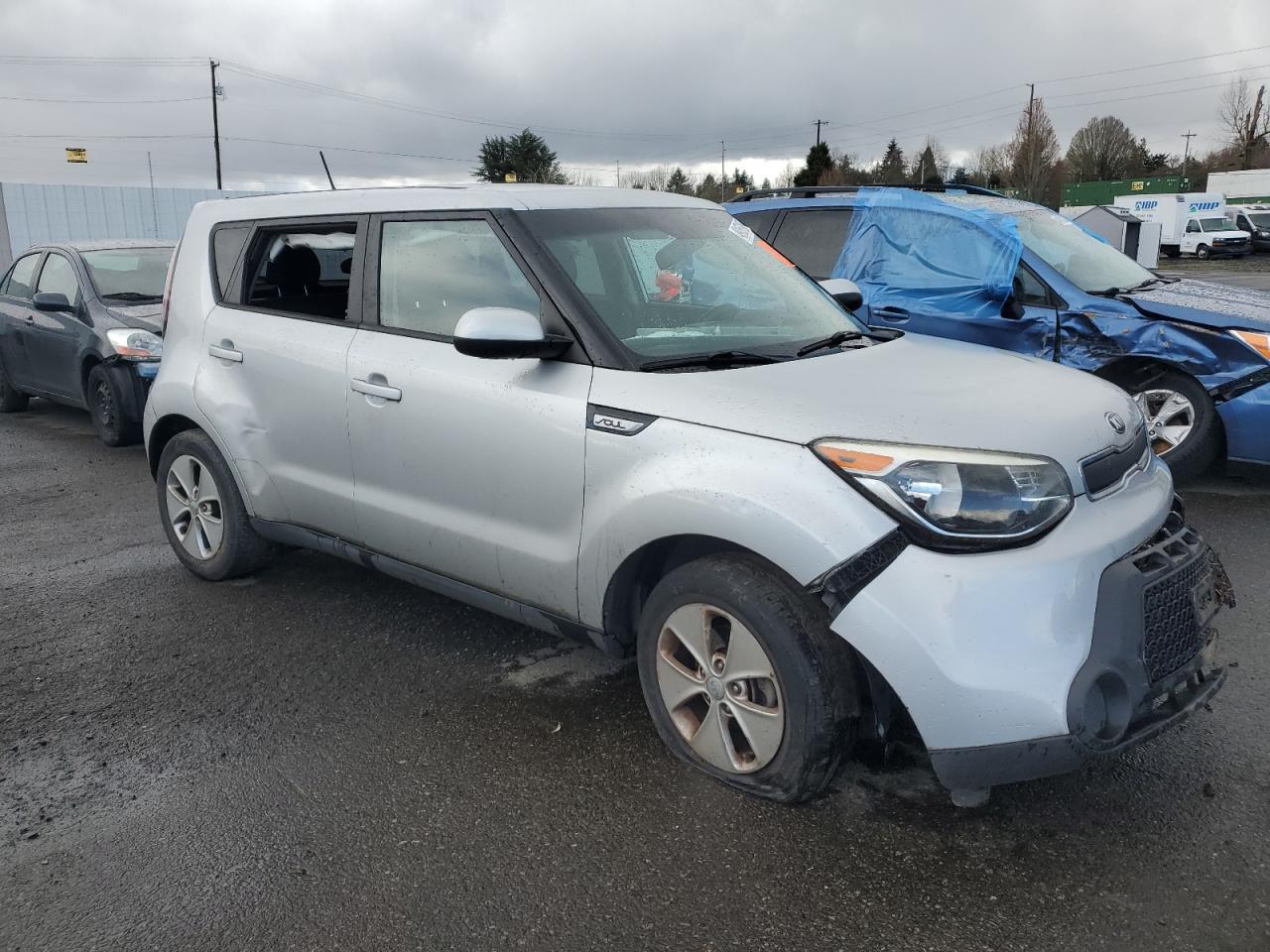 2015 KIA Soul VIN KNDJN2A23F7811065 Copart auction photo, biohazard/chemical / all over damage thumbnail 4