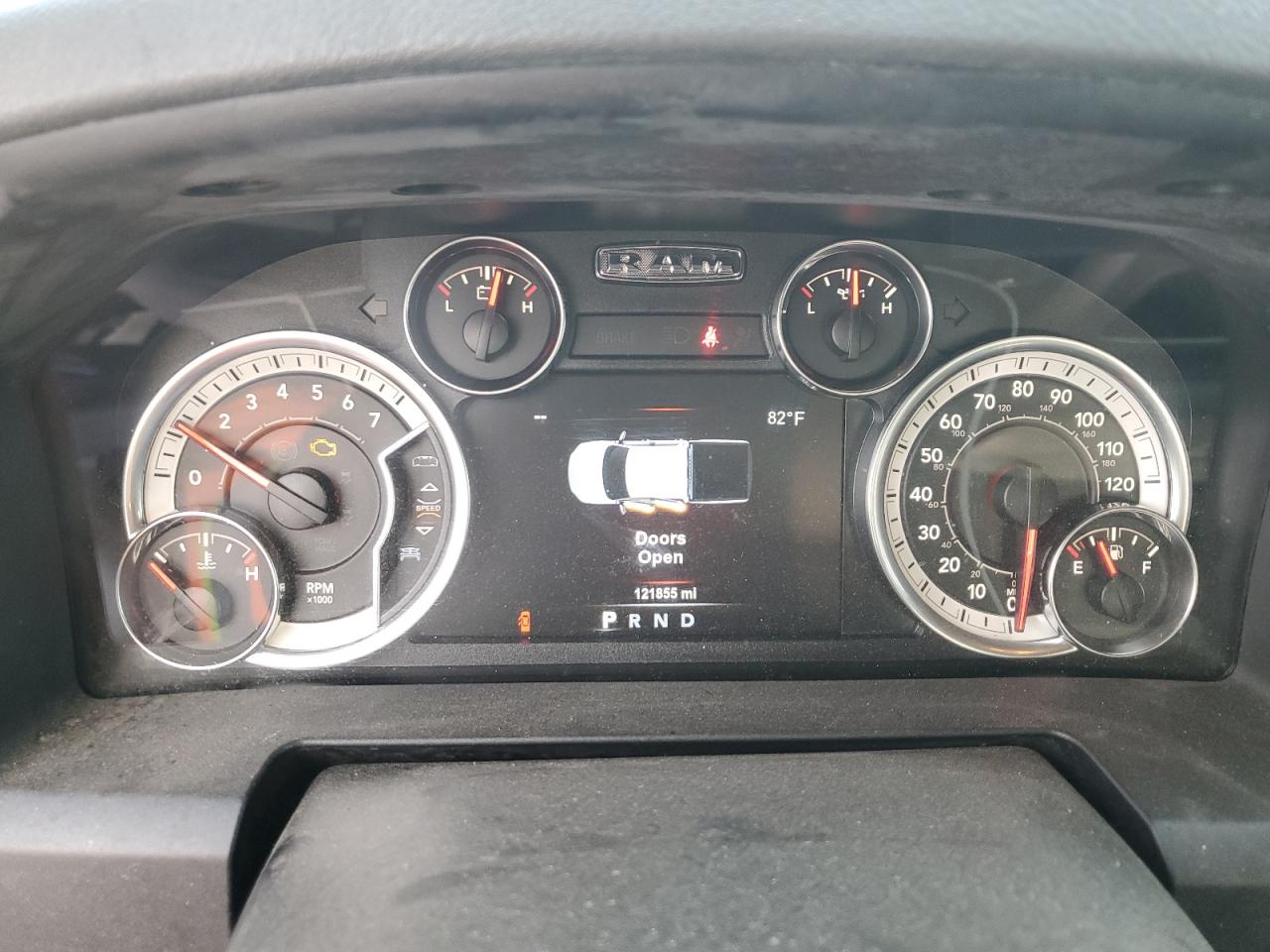 2018 RAM 1500 VIN 1C6RR6LT9JS334031 Copart auction photo, front end / side damage thumbnail 9