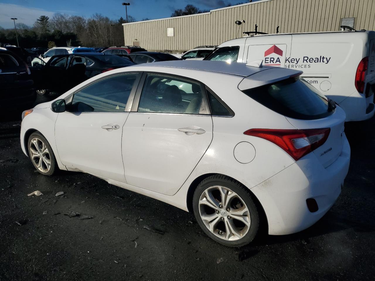 2014 Hyundai Elantra VIN KMHD35LH4EU173295 Copart auction photo, side / minor dent/scratches damage thumbnail 2