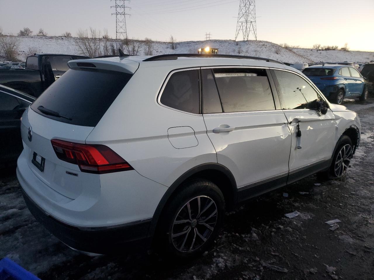 2020 Volkswagen Tiguan VIN 3VV2B7AX8LM077905 Copart auction photo, rollover / minor dent/scratches damage thumbnail 3