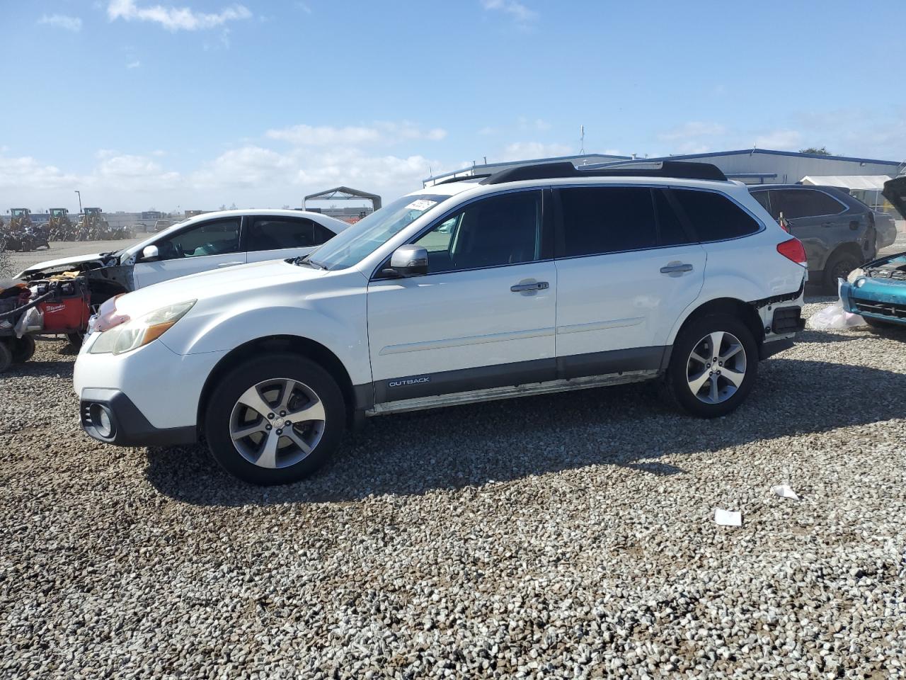 2014 Subaru Outback VIN 4S4BRDPC0E2273128