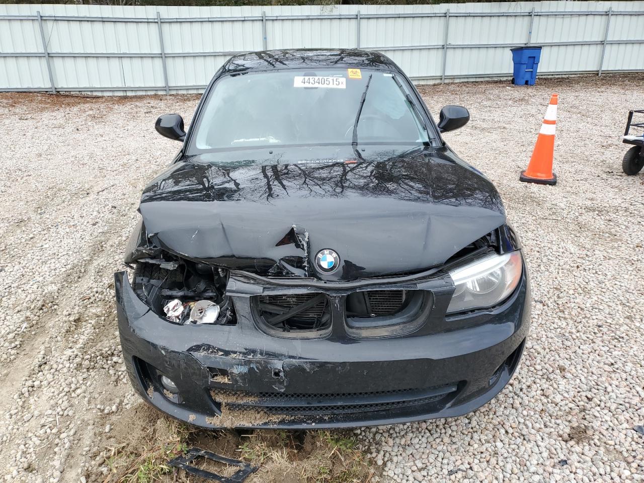 2013 BMW 1er VIN WBAUP9C50DVS95812 Copart auction photo, front end / rear end damage thumbnail 5