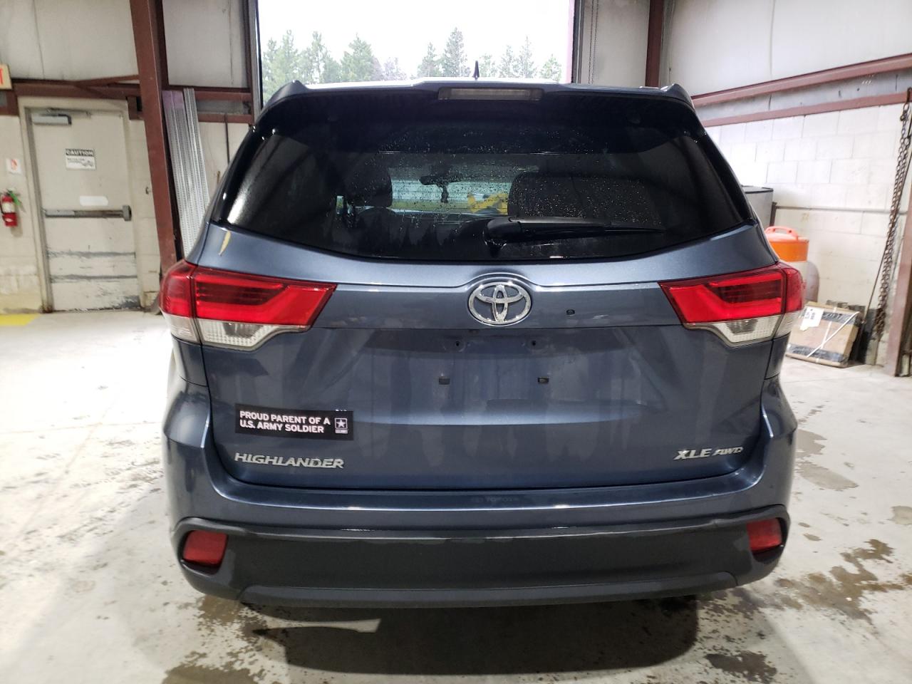 2019 Toyota Highlander VIN 5TDJZRFH5KS954111 Copart auction photo, front end damage thumbnail 6