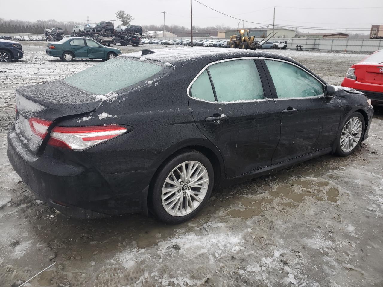 2020 Toyota Camry VIN 4T1F11AK2LU916233 Copart auction photo, rear end / front end damage thumbnail 3