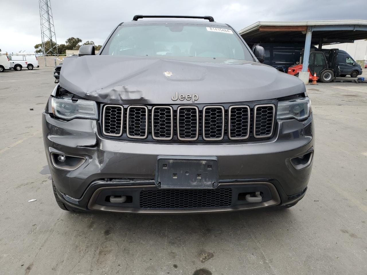 2016 Jeep Grand Cherokee VIN 1C4RJFBG5GC385968 Copart auction photo, front end / side damage thumbnail 5