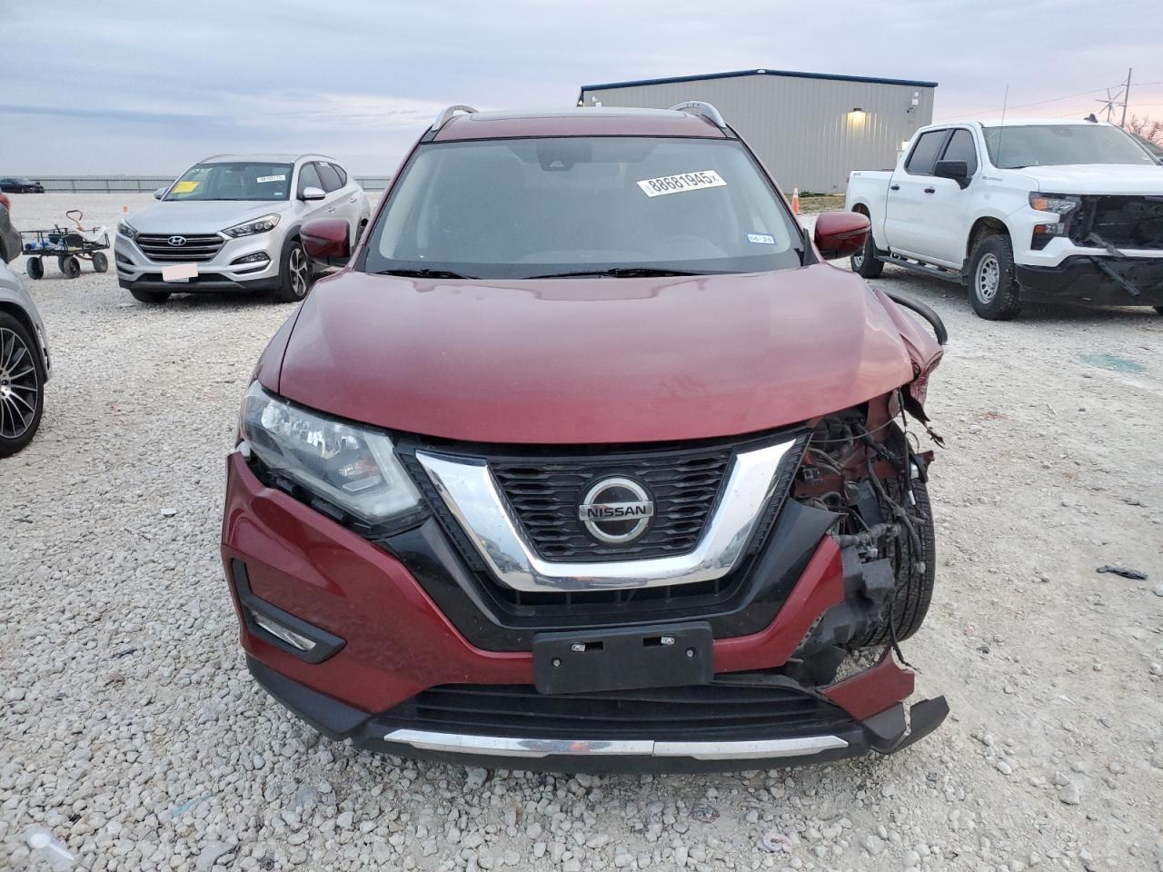 2019 Nissan Rogue VIN 5N1AT2MT0KC706829 Copart auction photo, front end damage thumbnail 5