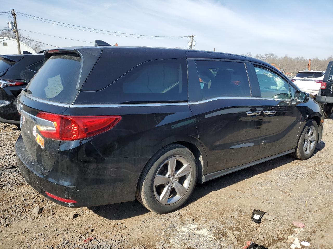 2019 Honda Odyssey VIN 5FNRL6H70KB061517 Copart auction photo, minor dent/scratches damage thumbnail 3