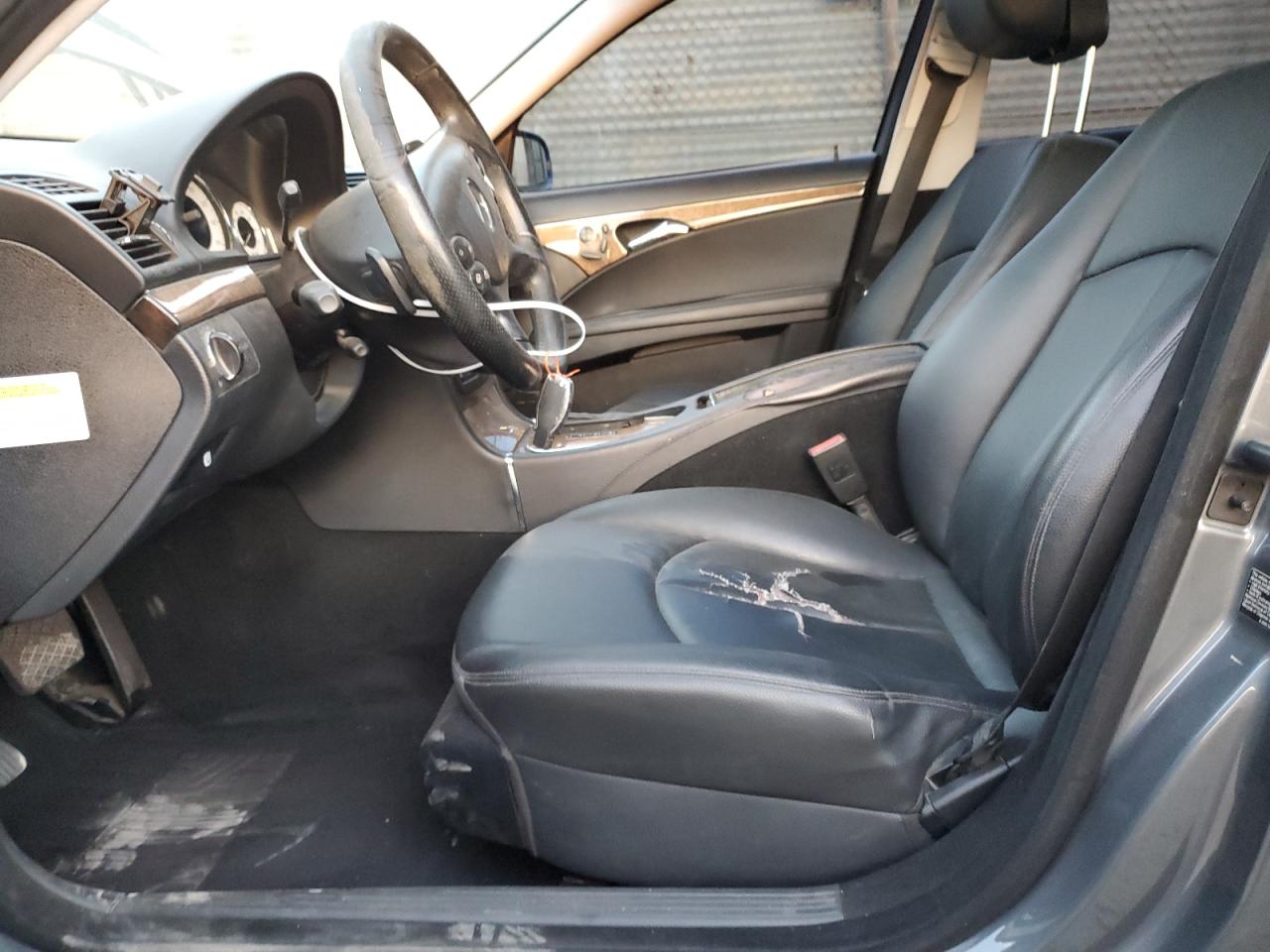 2009 Mercedes-Benz E-klasse VIN WDBUF56X39B420532 Copart auction photo, minor dent/scratches damage thumbnail 7
