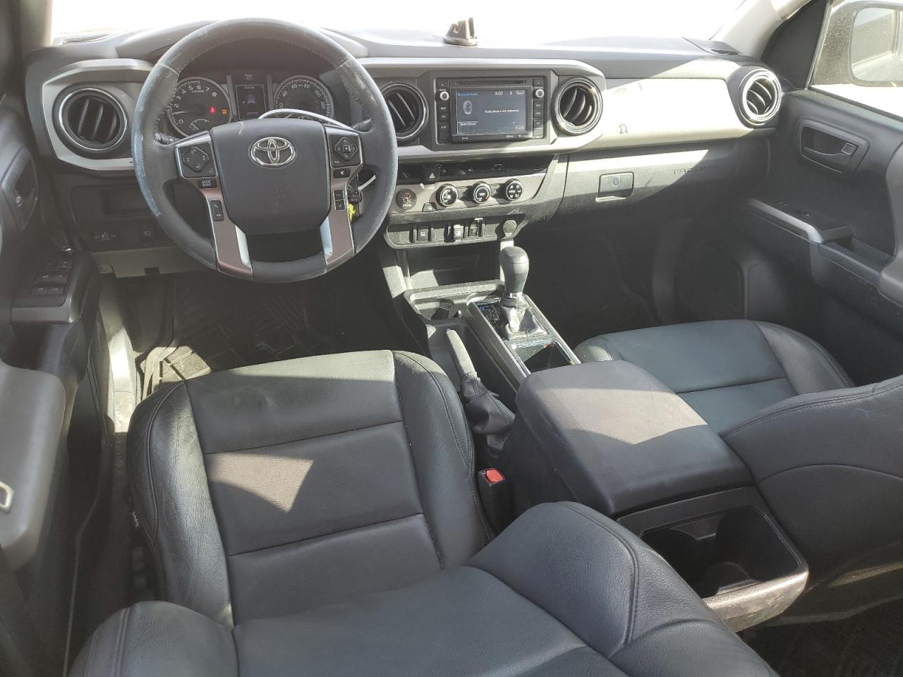 2018 Toyota Tacoma VIN 3TMAZ5CN6JM059034 Copart auction photo, rear end damage thumbnail 8