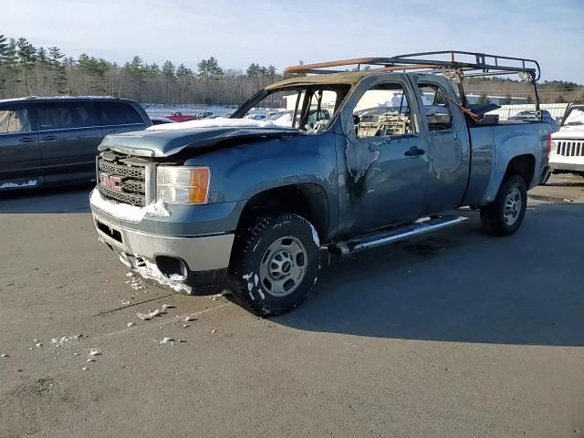 2011 GMC Sierra VIN 1GT22ZCG1BZ431316 Copart auction photo, burn / all over damage thumbnail 11
