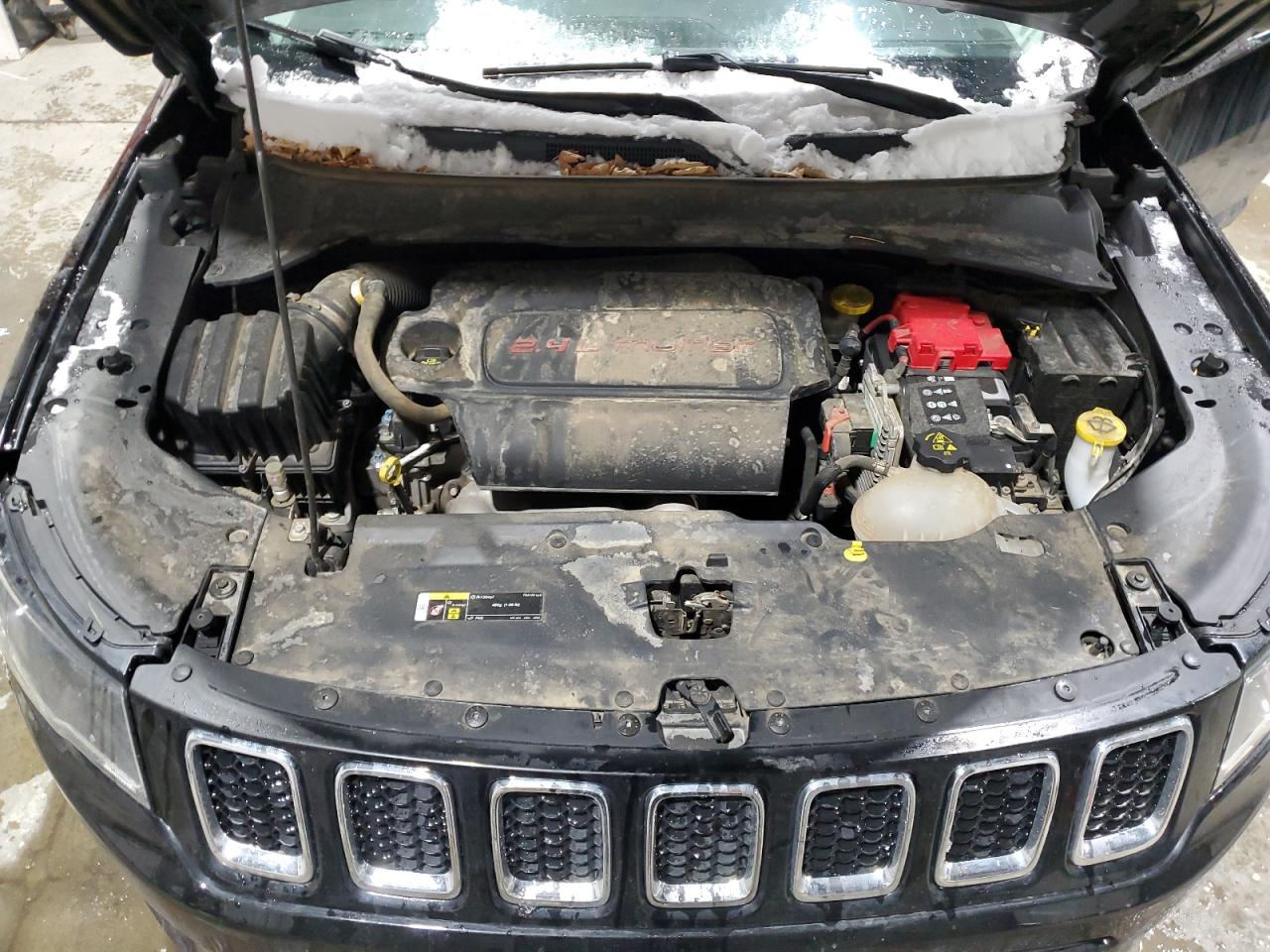 2019 Jeep Compass VIN 3C4NJDAB0KT598753 Copart auction photo, front end / side damage thumbnail 12