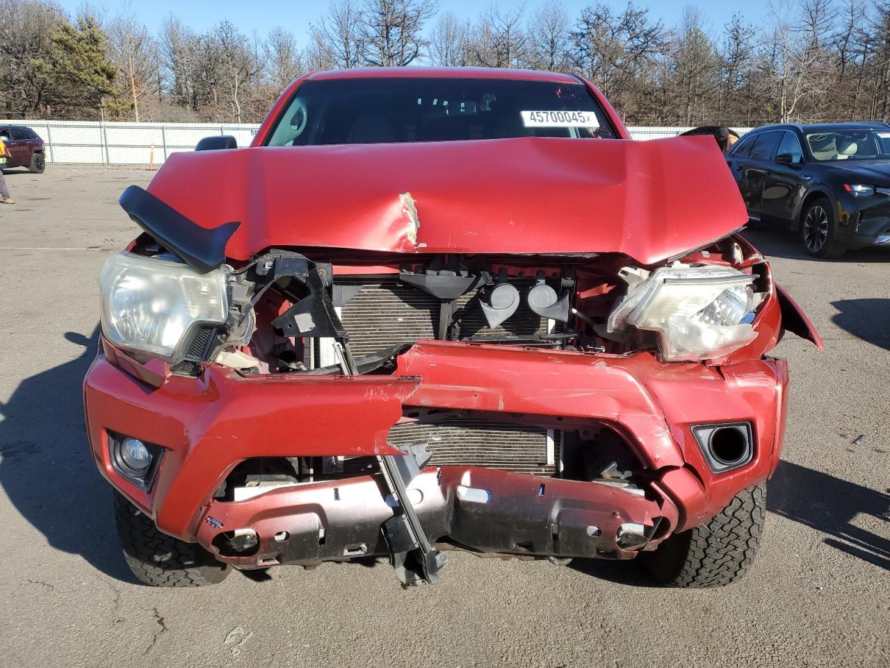 2012 Toyota Tacoma VIN 5TFLU4EN1CX046641 Copart auction photo, front end / minor dent/scratches damage thumbnail 5