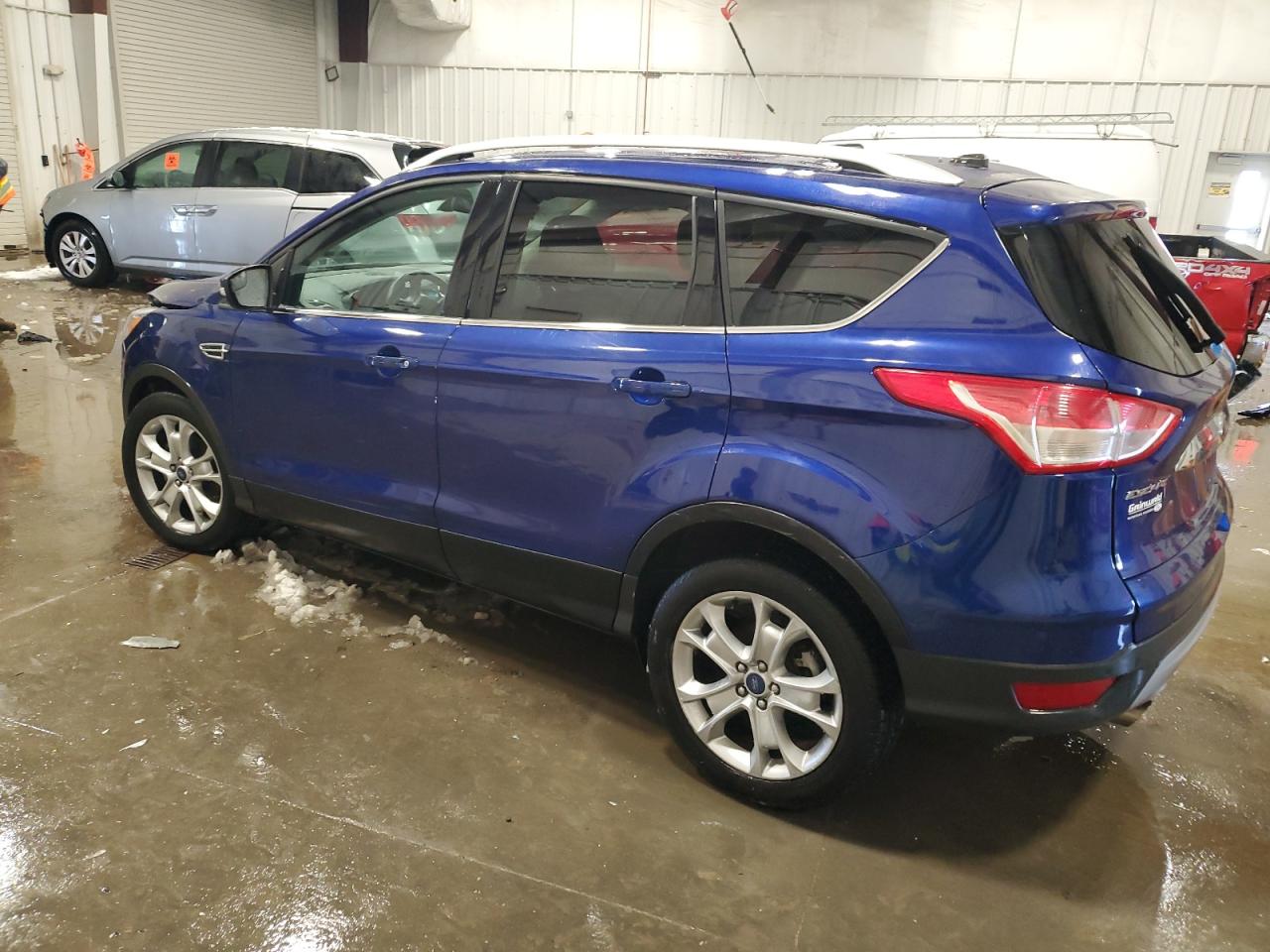 2015 Ford Escape VIN 1FMCU0JX4FUC22017 Copart auction photo, front end damage thumbnail 2