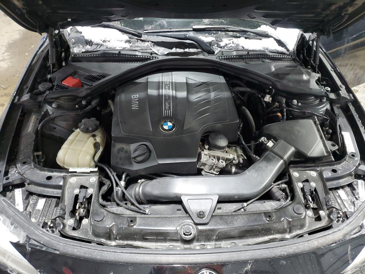 2013 BMW 3er VIN WBA3B9G54DNP39469 Copart auction photo, front end / side damage thumbnail 11