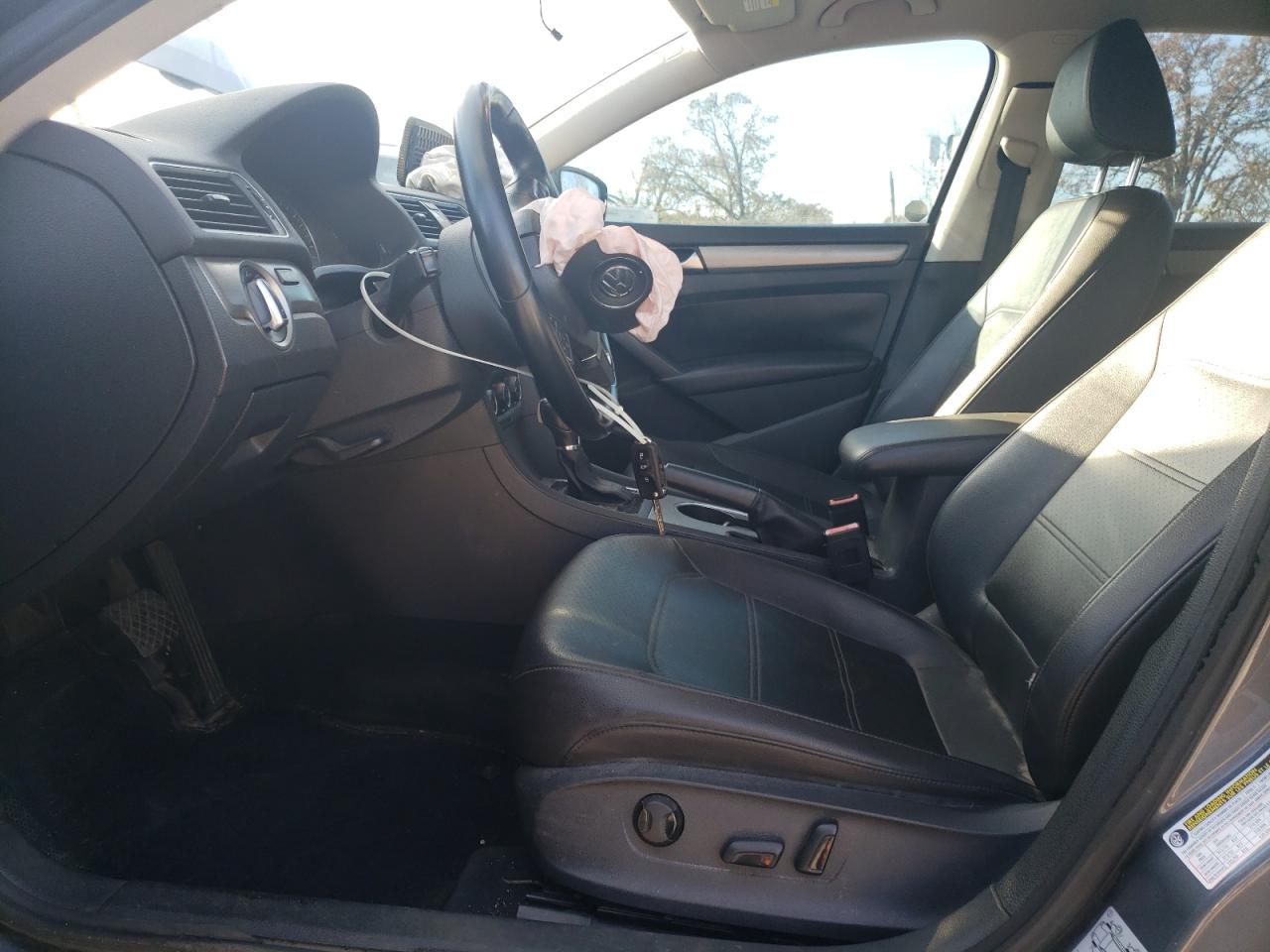 2014 Volkswagen Passat VIN 1VWBT7A33EC060908 Copart auction photo, front end / side damage thumbnail 7