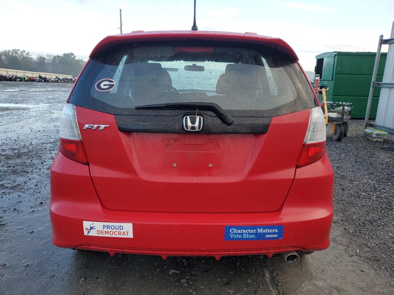 2013 Honda Fit VIN JHMGE8H67DC052784 Copart auction photo, front end / minor dent/scratches damage thumbnail 6