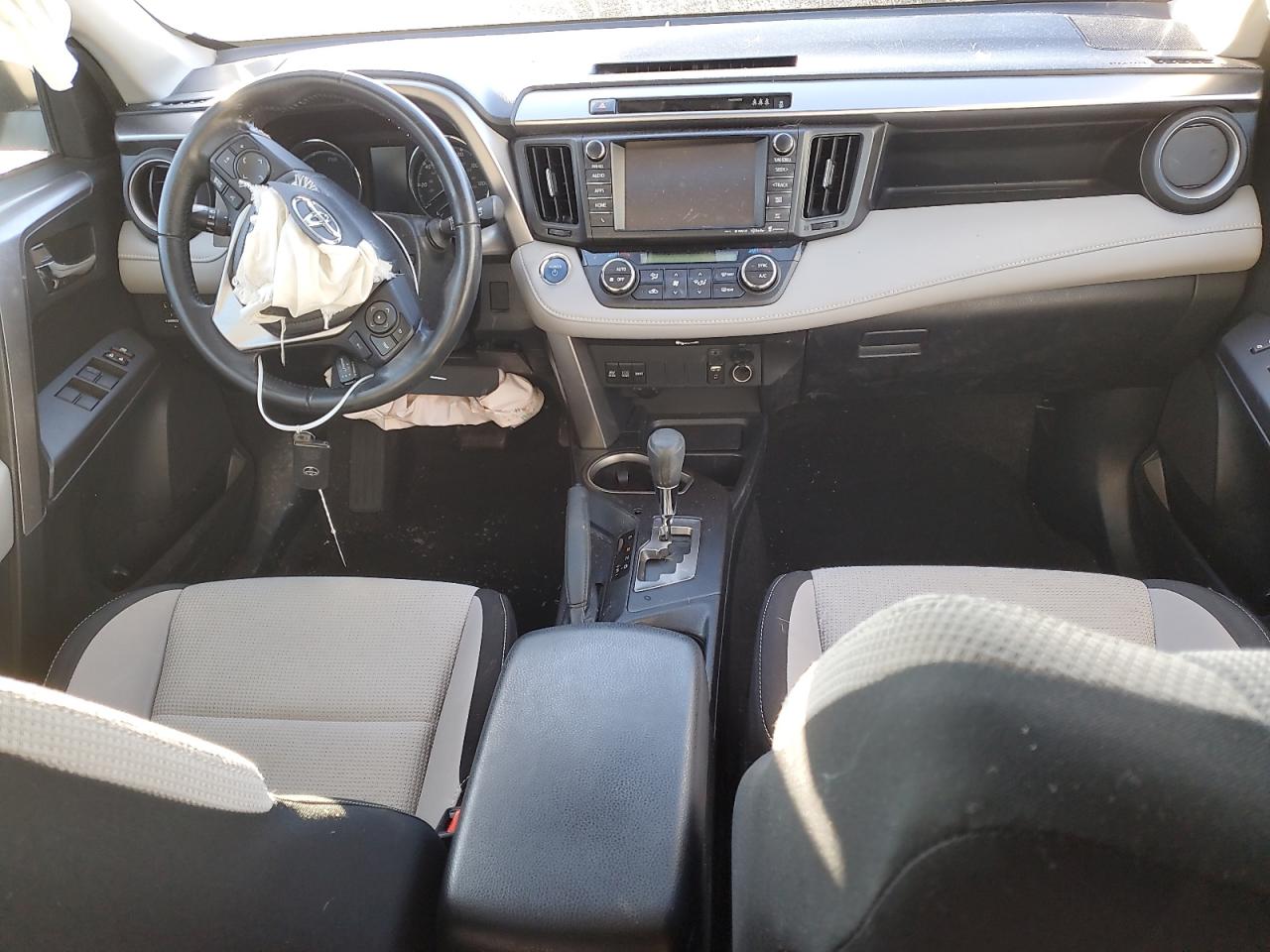 2018 Toyota RAV 4 VIN JTMRJREV3JD191341 Copart auction photo, front end damage thumbnail 8