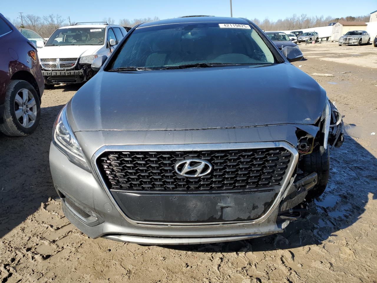 2017 Hyundai Sonata VIN KMHE24L16HA060104 Copart auction photo, front end damage thumbnail 5