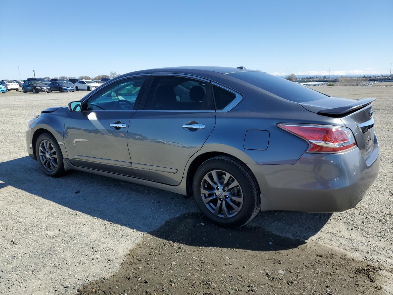 2015 Nissan Altima VIN 1N4AL3AP5FN920636 Copart auction photo, front end damage thumbnail 2