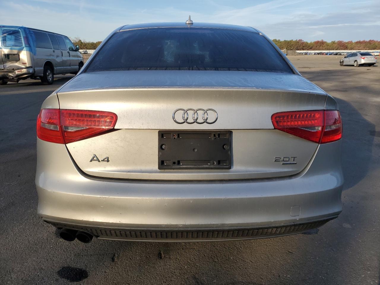 2015 Audi A4 VIN WAUBFAFL6FN009762 Copart auction photo, front end / minor dent/scratches damage thumbnail 6