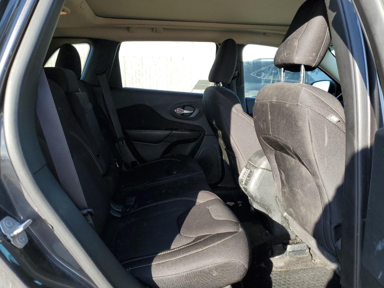 2015 Jeep Grand Cherokee VIN 1C4PJMCS9FW667591 Copart auction photo, front end / minor dent/scratches damage thumbnail 12