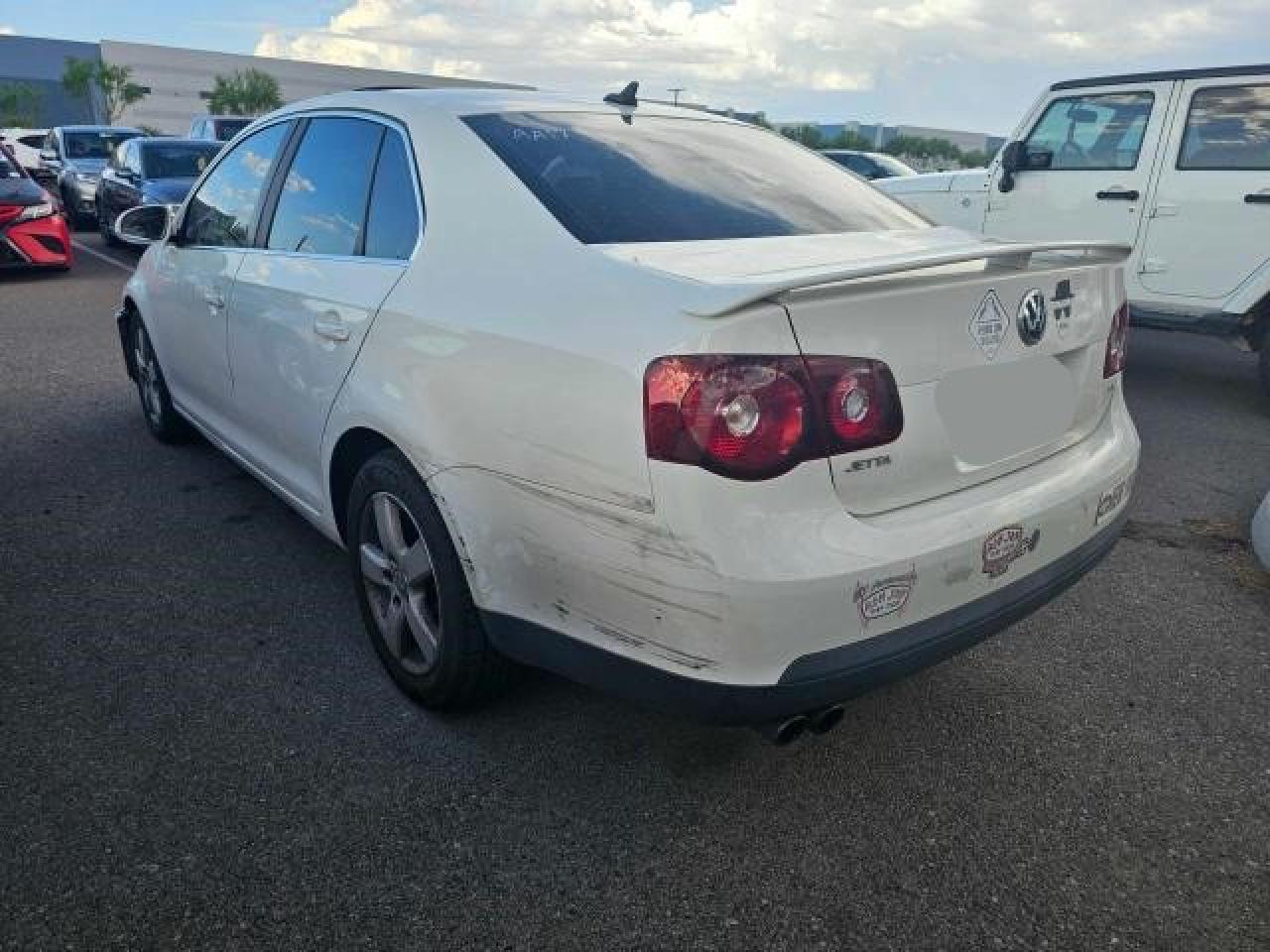 2009 Volkswagen Jetta VIN 3VWRM71K99M038029 Copart auction photo, minor dent/scratches / front end damage thumbnail 3