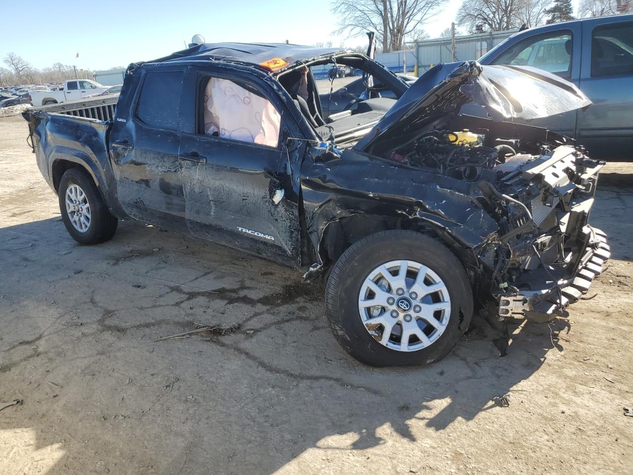 2024 Toyota Tacoma VIN 3TMLB5JN8RM052081 Copart auction photo, rollover damage thumbnail 4