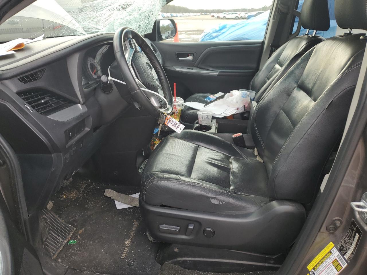 2016 Toyota Sienna VIN 5TDXK3DC3GS742964 Copart auction photo, front end damage thumbnail 7