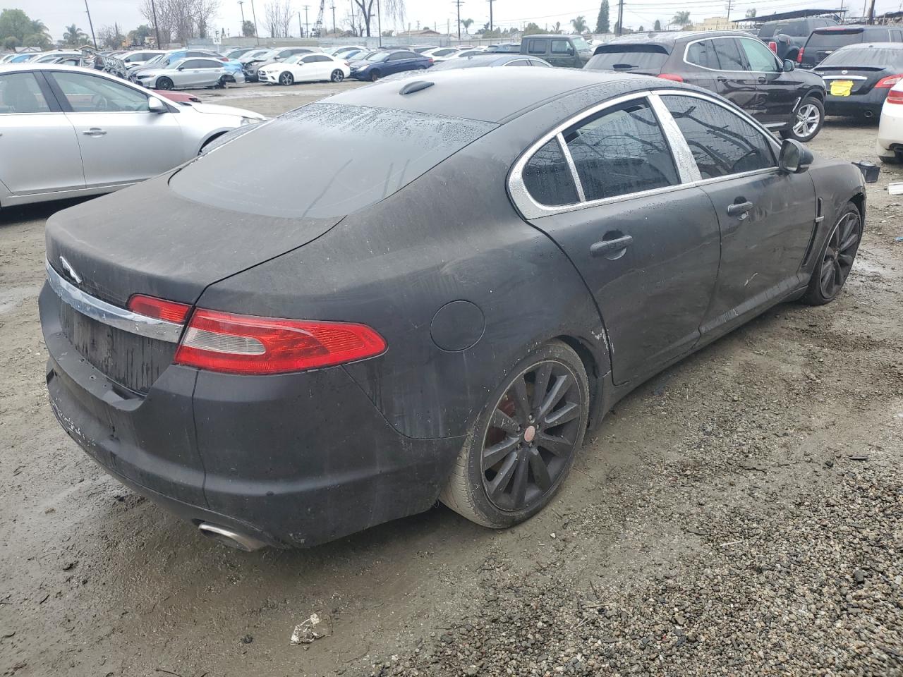 2010 Jaguar XF VIN SAJWA0GB2ALR64826 Copart auction photo, minor dent/scratches damage thumbnail 3