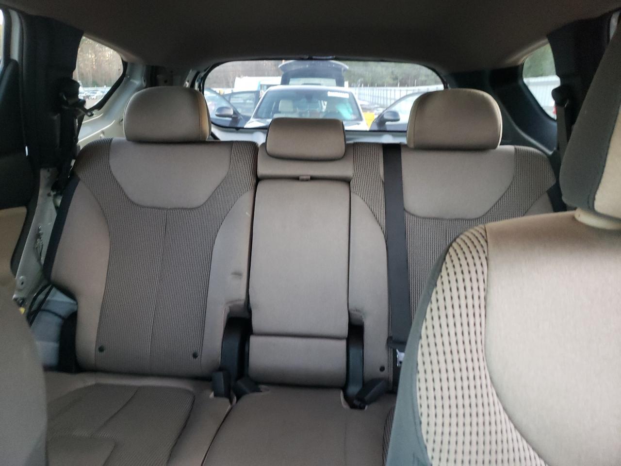 2019 Hyundai Santa Fe VIN 5NMS23AD9KH105757 Copart auction photo, vandalism damage thumbnail 10