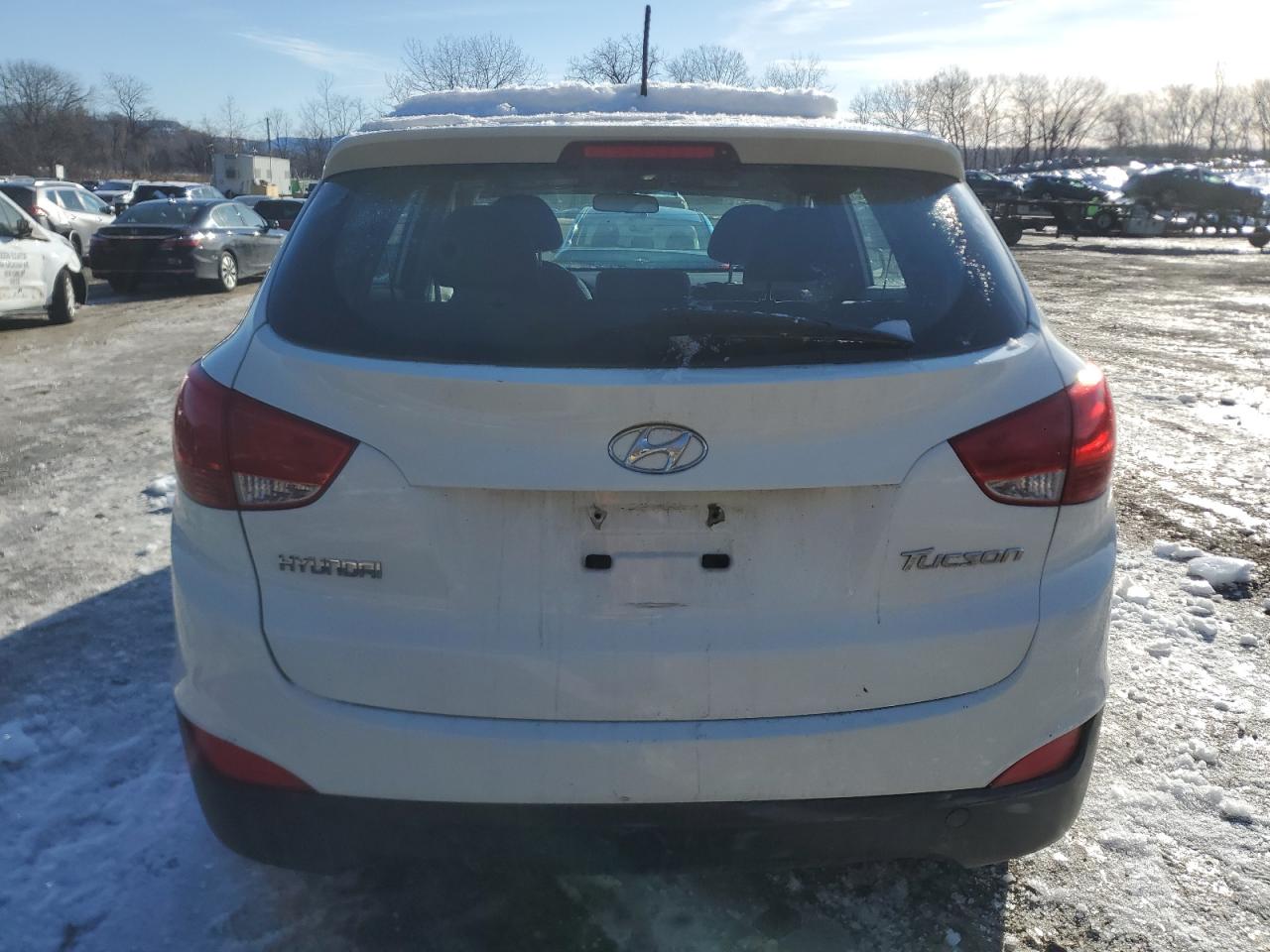 2011 Hyundai Tucson VIN KM8JT3AB5BU120221 Copart auction photo, front end damage thumbnail 6