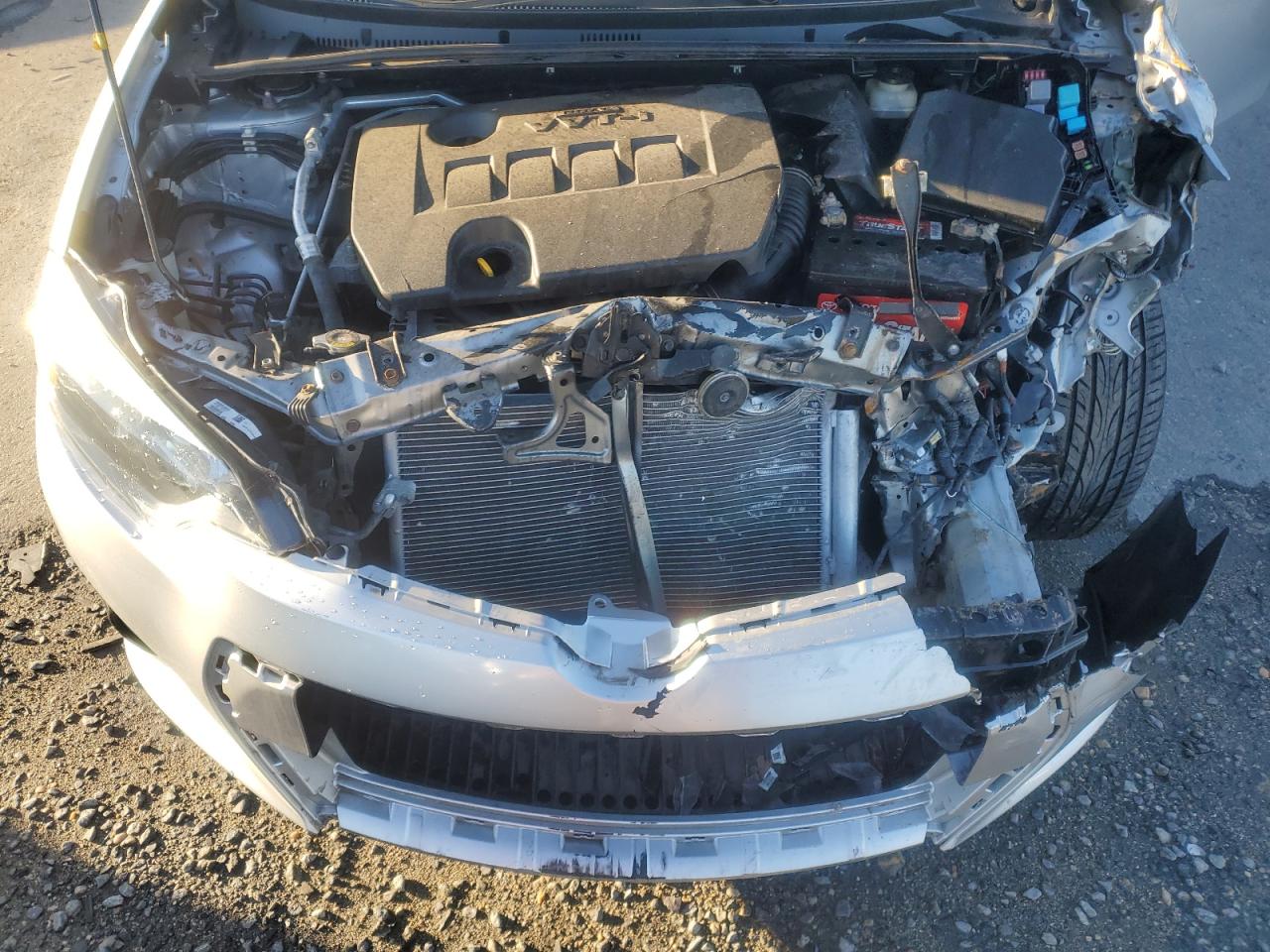 2015 Toyota Corolla VIN 2T1BURHE1FC292029 Copart auction photo, front end / minor dent/scratches damage thumbnail 12